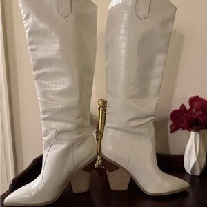 Stylish White Croc-Embossed Heeled Boots